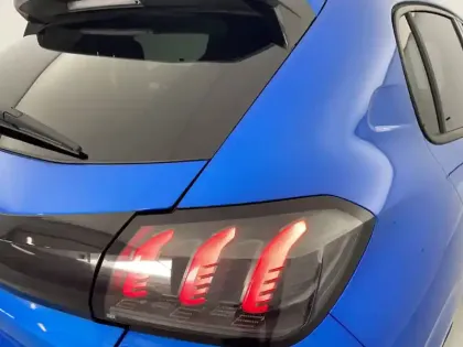 Photo 24 Peugeot 208  PureTech 100 S&S BVM6