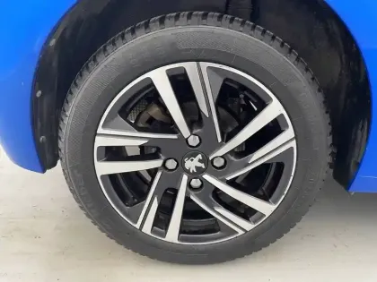 Photo 15 Peugeot 208  PureTech 100 S&S BVM6