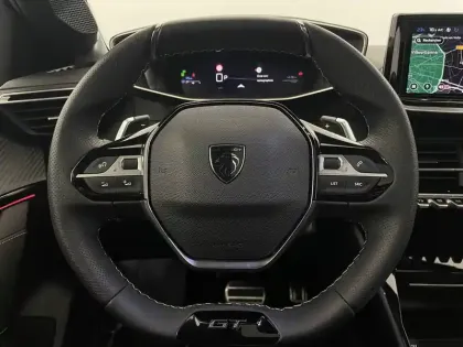 Photo 22 Peugeot 208  Hybrid 136 e-DCS6