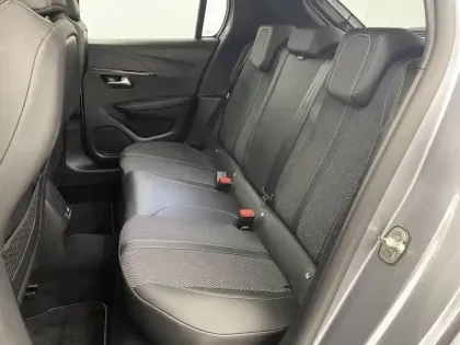 Photo 14 Peugeot 208  Hybrid 136 e-DCS6