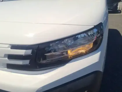 Photo 39 Peugeot Partner  FOURGON M 650 KG BLUEHDI 100 S&S BVM6