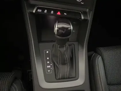 Photo 34 Audi Q3  35 TFSI 150 ch S tronic 7