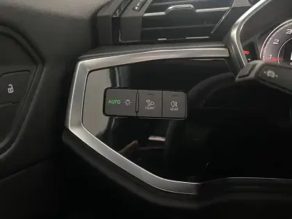 Photo 22 Audi Q3  35 TFSI 150 ch S tronic 7