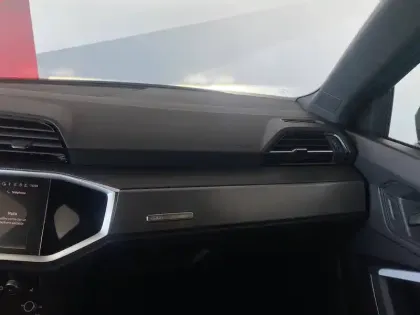 Photo 36 Audi Q3  35 TFSI 150 ch S tronic 7