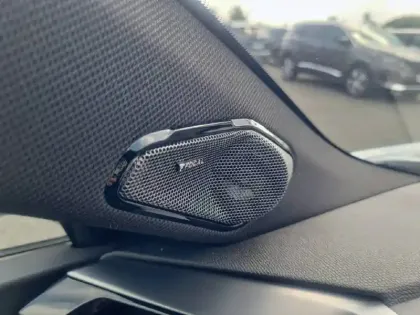 Photo 42 Peugeot 408  Electrique 58 kWh 210ch