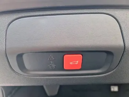 Photo 54 Peugeot 408  Electrique 58 kWh 210ch