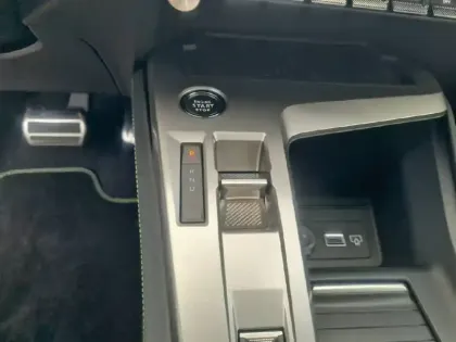 Photo 41 Peugeot 408  Electrique 58 kWh 210ch