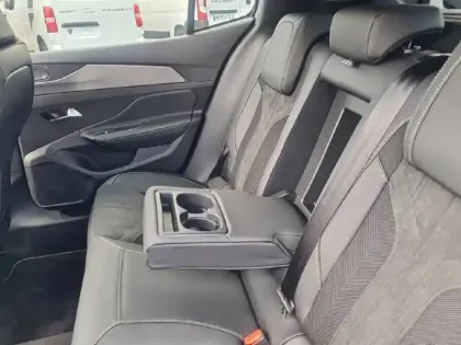 Photo 53 Peugeot 408  Electrique 58 kWh 210ch