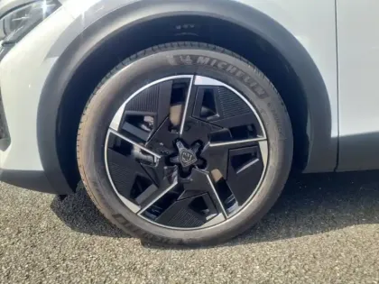 Photo 40 Peugeot 408  Electrique 58 kWh 210ch