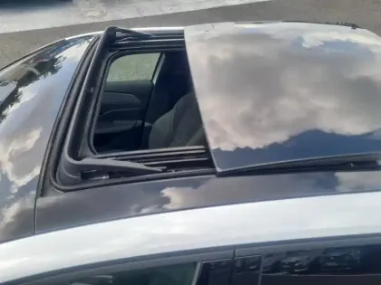 Photo 50 Peugeot 408  Electrique 58 kWh 210ch