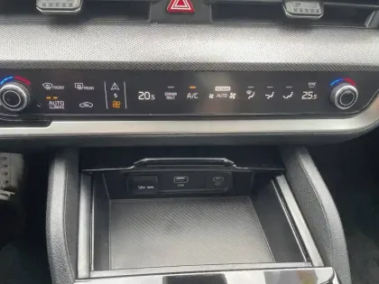 Photo 21 Kia Sportage Gén. V Ph1 Evo 30 Years 5