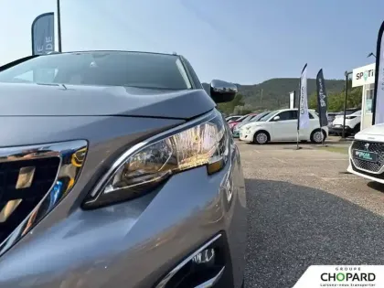 Photo 23 Peugeot 3008  Puretech 130ch S&S EAT8