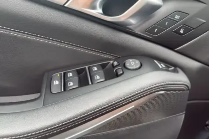 Photo 27 BMW X5  xDrive45e 394 ch BVA8