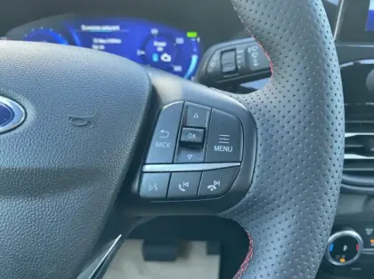 Photo 17 Ford Kuga 2.5 Duratec 190ch FHEV E85 ST-Line BVA