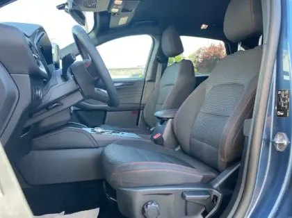 Photo 9 Ford Kuga 2.5 Duratec 190ch FHEV E85 ST-Line BVA