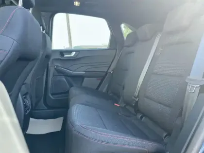 Photo 8 Ford Kuga 2.5 Duratec 190ch FHEV E85 ST-Line BVA