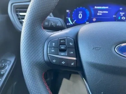 Photo 15 Ford Kuga 2.5 Duratec 190ch FHEV E85 ST-Line BVA