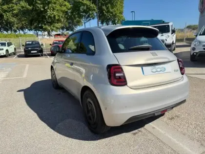 Photo 6 Fiat 500  e 118ch Giorgio Armani Collectors Edition MY25