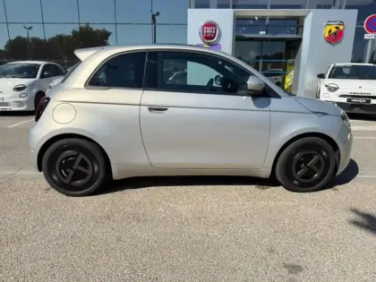 Photo 7 Fiat 500  e 118ch Giorgio Armani Collectors Edition MY25