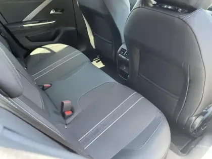 Photo 14 Opel Astra  1.2 Turbo Hybrid 145ch GS e-DCT 6