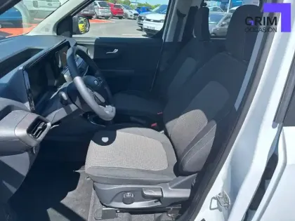 Photo 39 Ford Tourneo  Courier 1.0 EcoBoost 125 BVM6 FWD