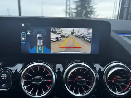 Photo 16 Mercedes GLA  200 d 8G-DCT