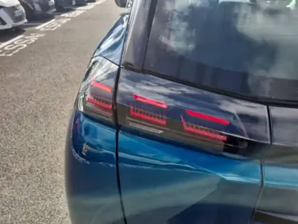 Photo 36 Peugeot 2008  Electrique 50 kWh 136 ch