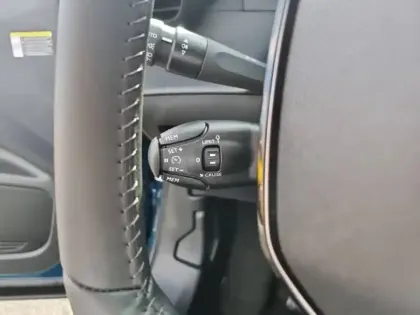 Photo 18 Peugeot 2008  Electrique 50 kWh 136 ch