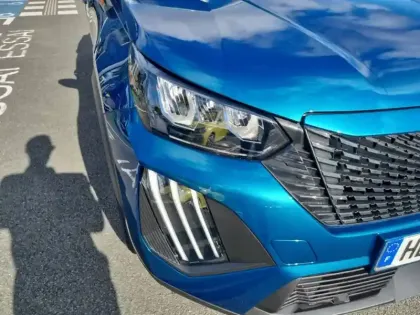 Photo 35 Peugeot 2008  Electrique 50 kWh 136 ch