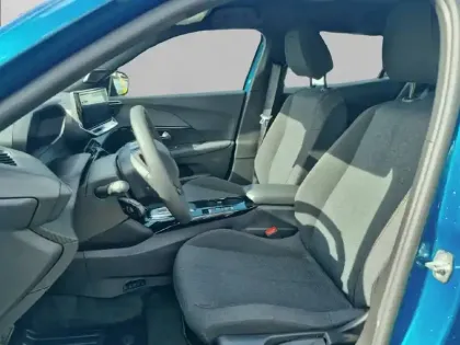 Photo 10 Peugeot 2008  Electrique 50 kWh 136 ch