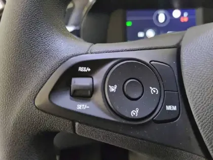 Photo 26 Opel Corsa  Electrique 136 ch & Batterie 50 kWh