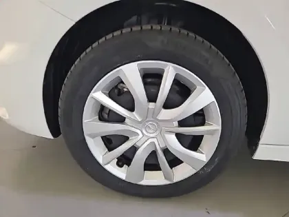 Photo 12 Opel Corsa  Electrique 136 ch & Batterie 50 kWh