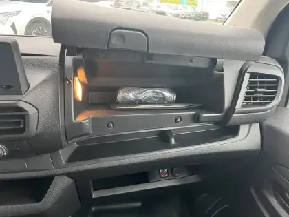 Photo 81 Peugeot Expert  FGN M BLUEHDI 145 S&S EAT8