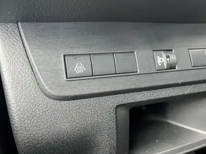 Photo 83 Peugeot Expert  FGN M BLUEHDI 145 S&S EAT8