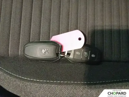 Photo 20 Peugeot 2008  Electrique 136 ch