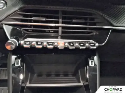 Photo 23 Peugeot 2008  Electrique 136 ch