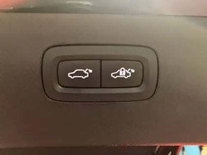 Photo 16 Volvo Xc90  T8 Twin Engine 303+87 ch Geartronic 8 7pl