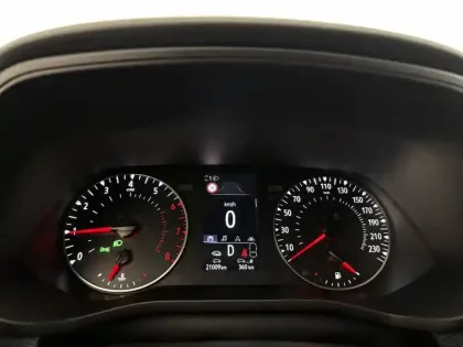 Photo 16 Renault Arkana  mild hybrid 140 EDC FAP - 22