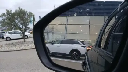 Photo 55 Peugeot 2008  Hybrid 145 e-DCS6