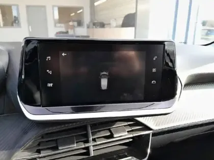 Photo 13 Peugeot 208  PureTech 75 S&S BVM5