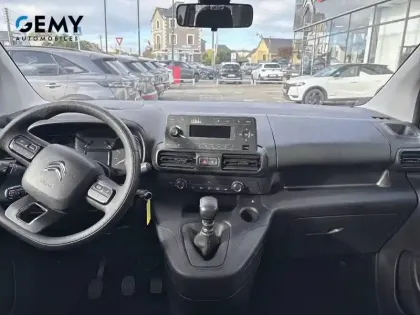 Photo 29 Citroën Berlingo  Taille XL 7pl BlueHDi 130 S&S BVM6