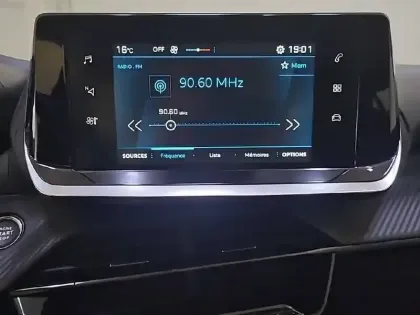 Photo 18 Peugeot 208  BlueHDi 100 S&S BVM6