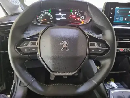 Photo 8 Peugeot 208  BlueHDi 100 S&S BVM6