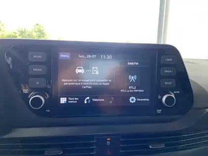 Photo 15 Hyundai Bayon  1.0 T-GDi 100 Hybrid 48V