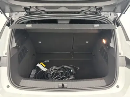 Photo 48 Renault Megane  E-Tech 220 ch autonomie confort GSR2