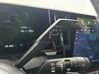 Photo 43 Renault Megane  E-Tech 220 ch autonomie confort GSR2