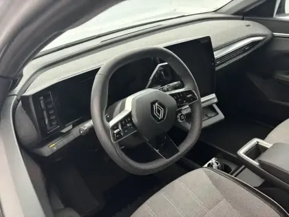 Photo 36 Renault Megane  E-Tech 220 ch autonomie confort GSR2