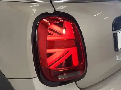 Photo 34 Mini Mini Hatch 3 Portes Cooper S 178 ch DKG7