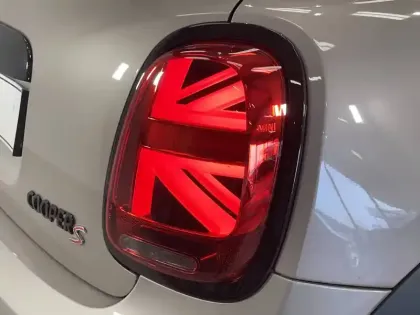 Photo 33 Mini Mini Hatch 3 Portes Cooper S 178 ch DKG7