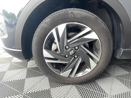 Photo 8 Hyundai Bayon  1.0 T-GDi 100 Hybrid 48V